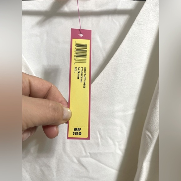 🌼NWT CATHERINE MALANDRINO IVORY BLOUSE. - Picture 5 of 7